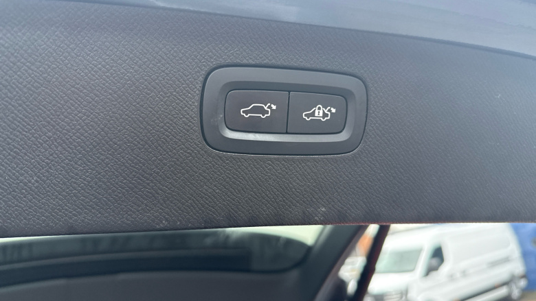 Volvo Xc90 2.0 B5D [235] R DESIGN 5dr AWD Geartronic Diesel Estate